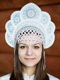 Кокошник Елена