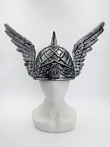 Шлем с крыльями