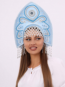 Кокошник Анна