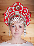 Кокошник Елена