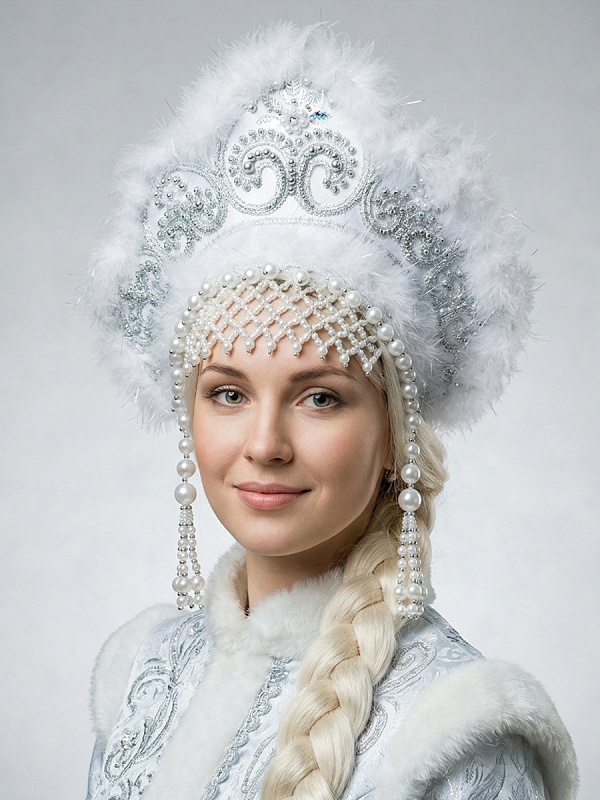 Кокошник "Снегурочка" с боа